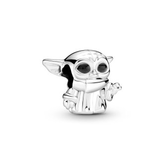 سحر الفضة الإسترليني Star Wars Grogu مع المينا السوداء - وزن - 3.7 غم ، فضي - 925